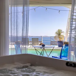  Maison d'hôtes Piscine Vue 1